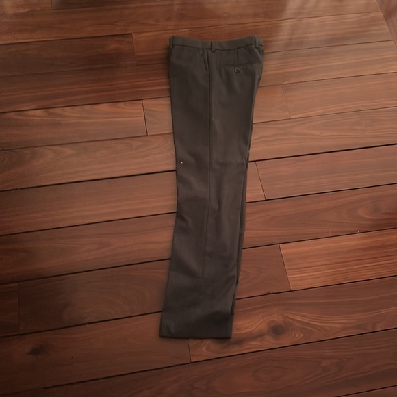 Big boys Grey suite set. Beautiful fabric , new without tags - Picture 2 of 5